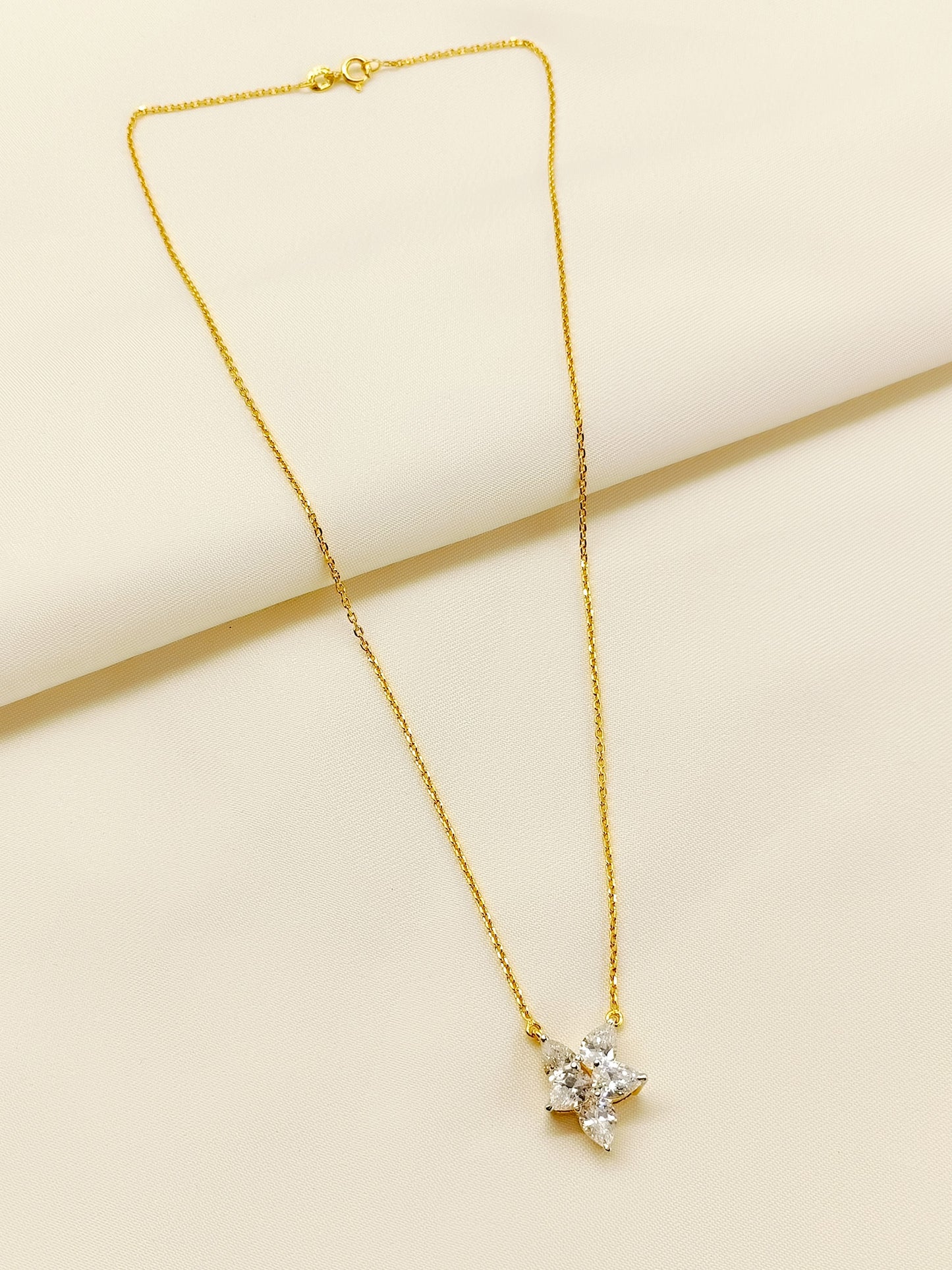 Romsha 92.5 Silver Swarovski Stone Pendal