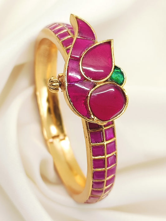 Aadrika Ruby Kundan Kada