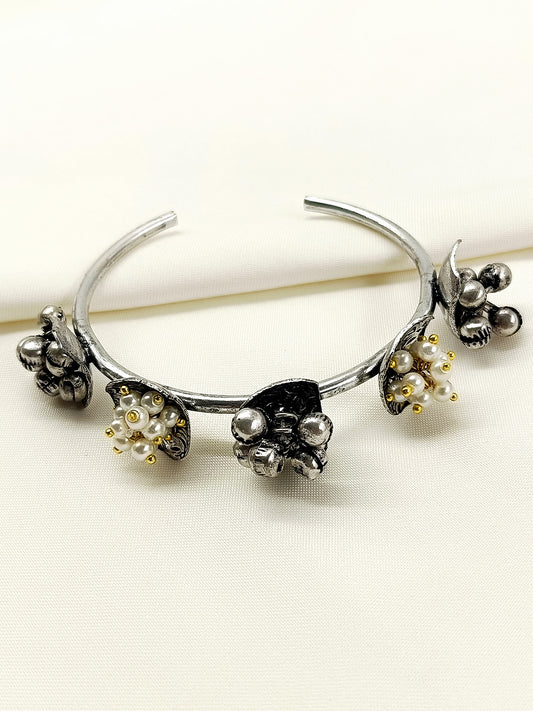 Raya White Pearl Oxidized Bracelet