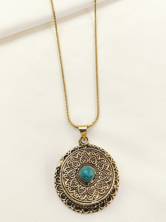 Chinmay Golden Men's Neckpiece