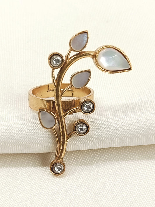 Mayavati White Boutique Finger Ring