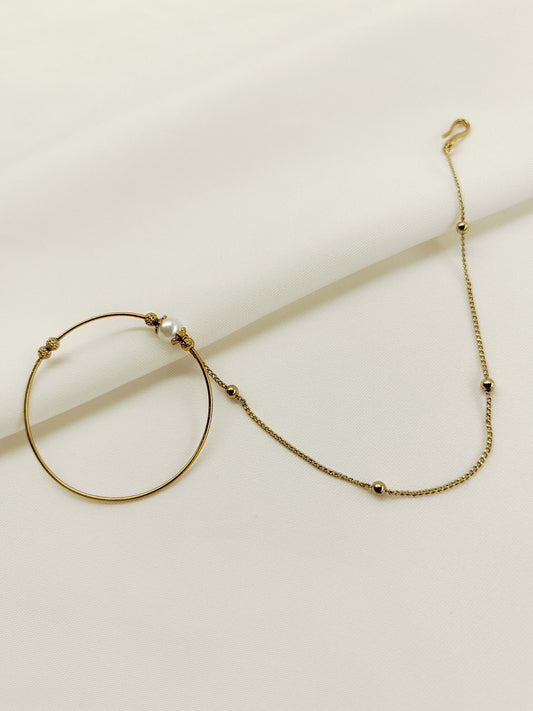 Kashfaa White Pearl Antique Nath