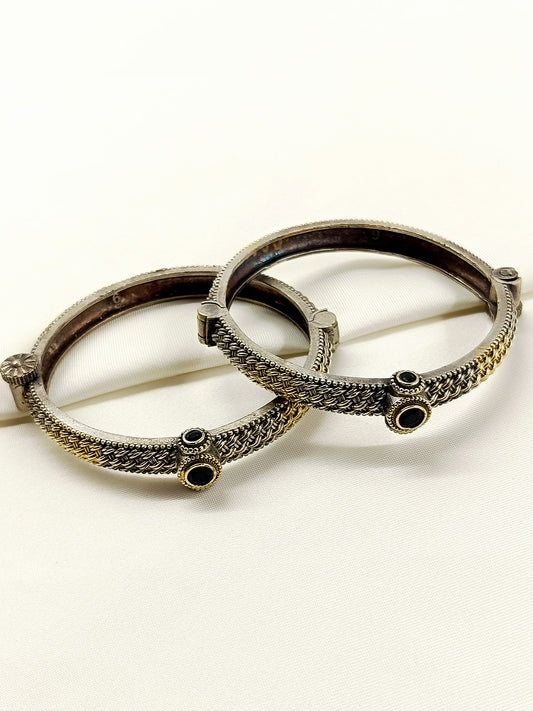 Ekantha Black Oxidized Bangles
