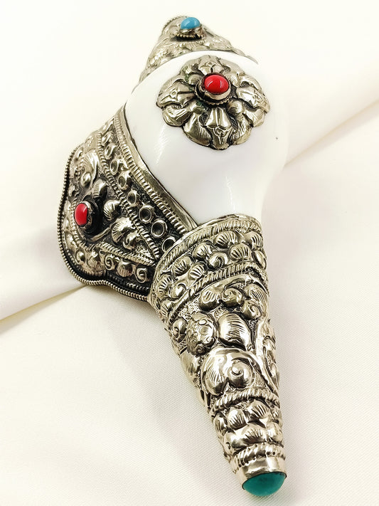 Mrigashi Silver Tibetan-Style Carved Shankh