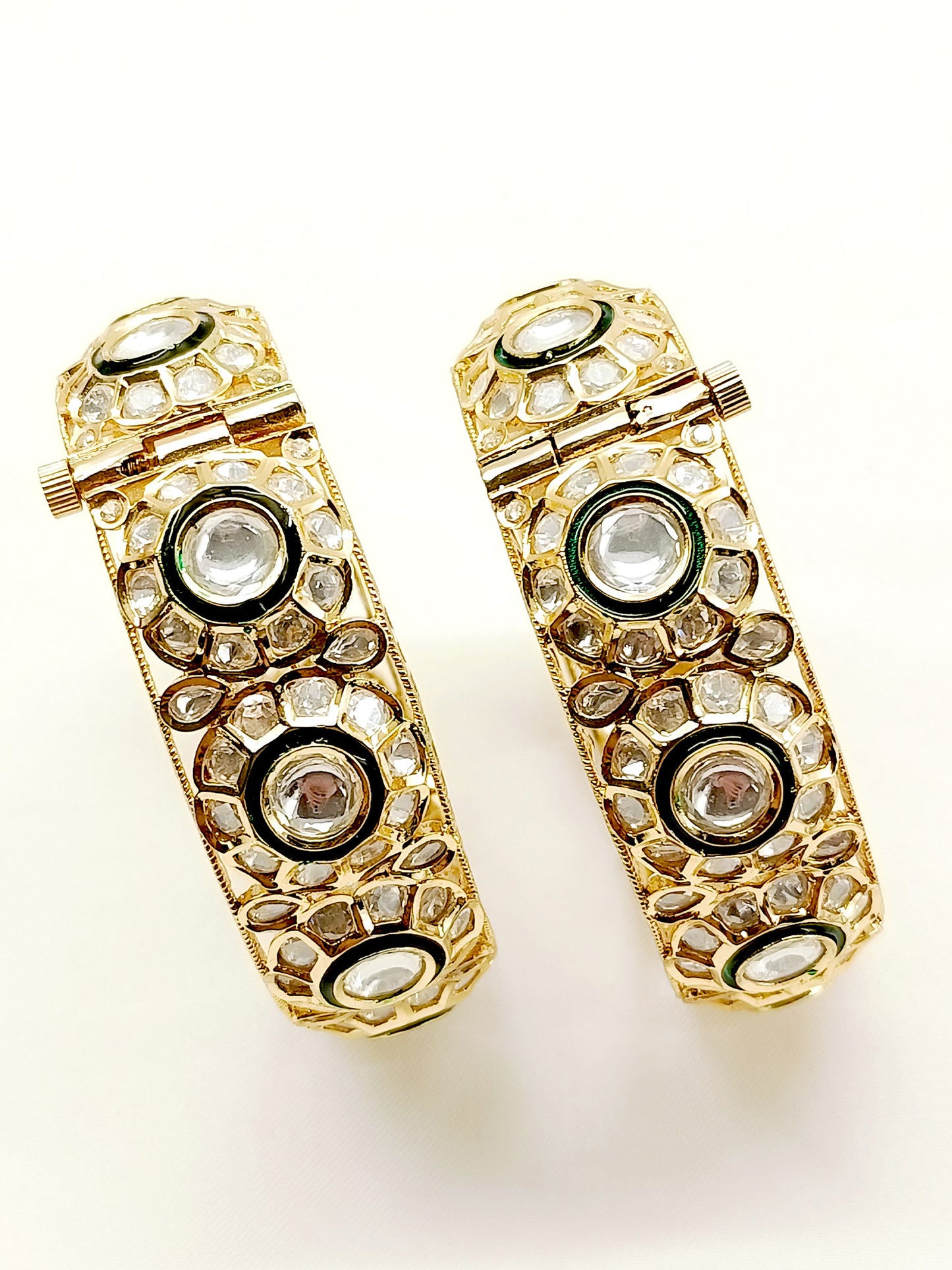 Panky White Kundan Bangle