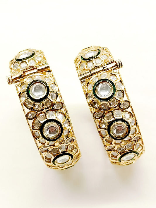 Panky White Kundan Bangle