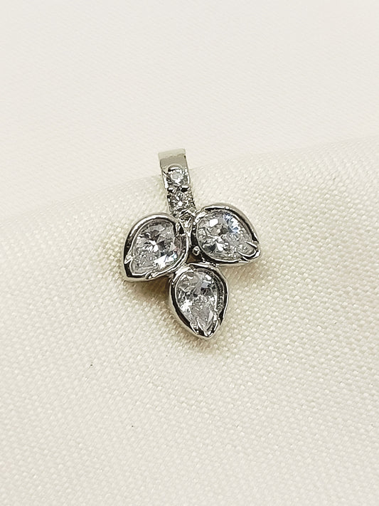 Aza Silver American Diamond Pressing Nath