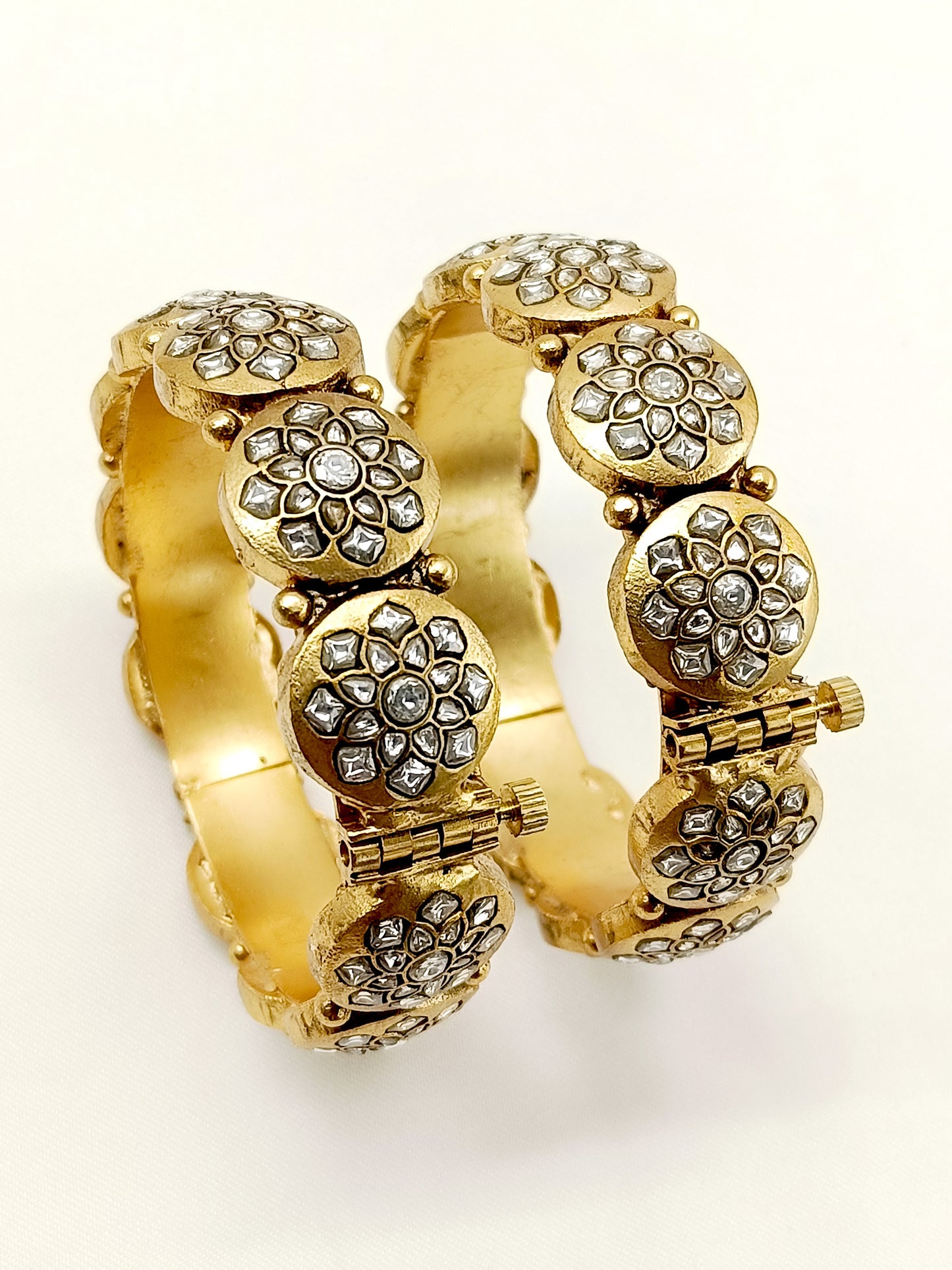 Taylor Kundan Bangle Set Of 2