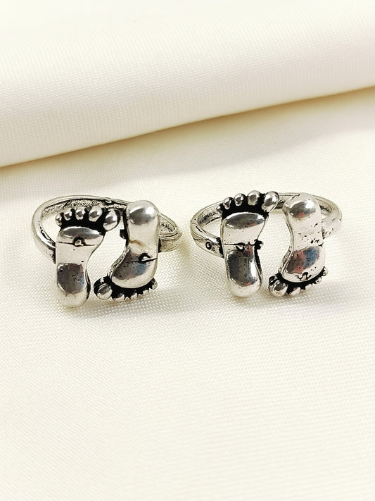 Lakshmi Silver Oxidized Lakshmi Feet Toe Ring Pair