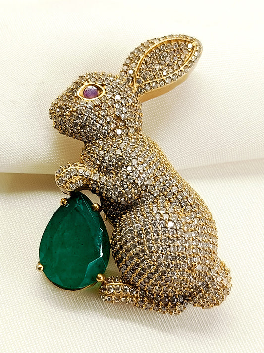 Samay Green Rabbit Men's Brooch