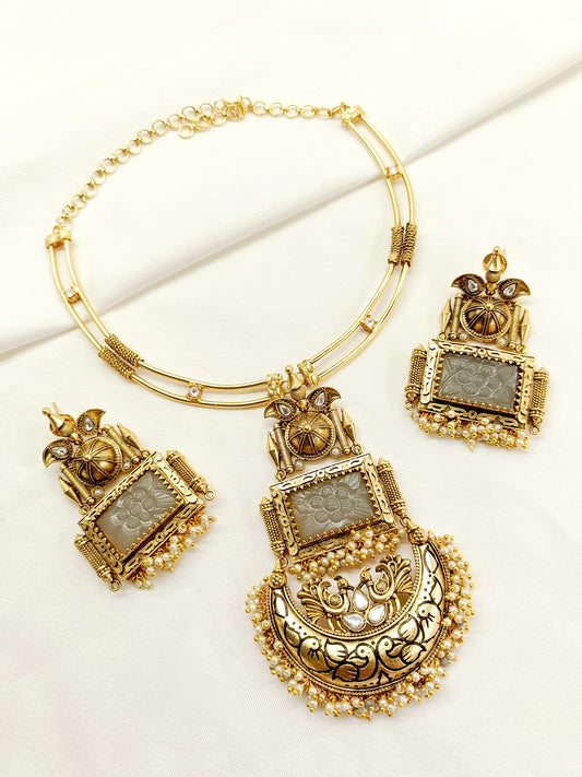 Asfiya Grey Boutique Necklace Set