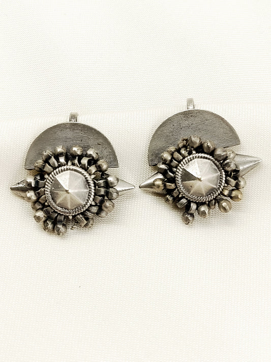 Aarnik Plain Men's Earcuffs