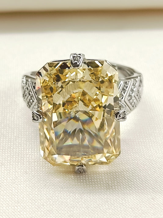 Gori Yellow American Diamond Finger Ring