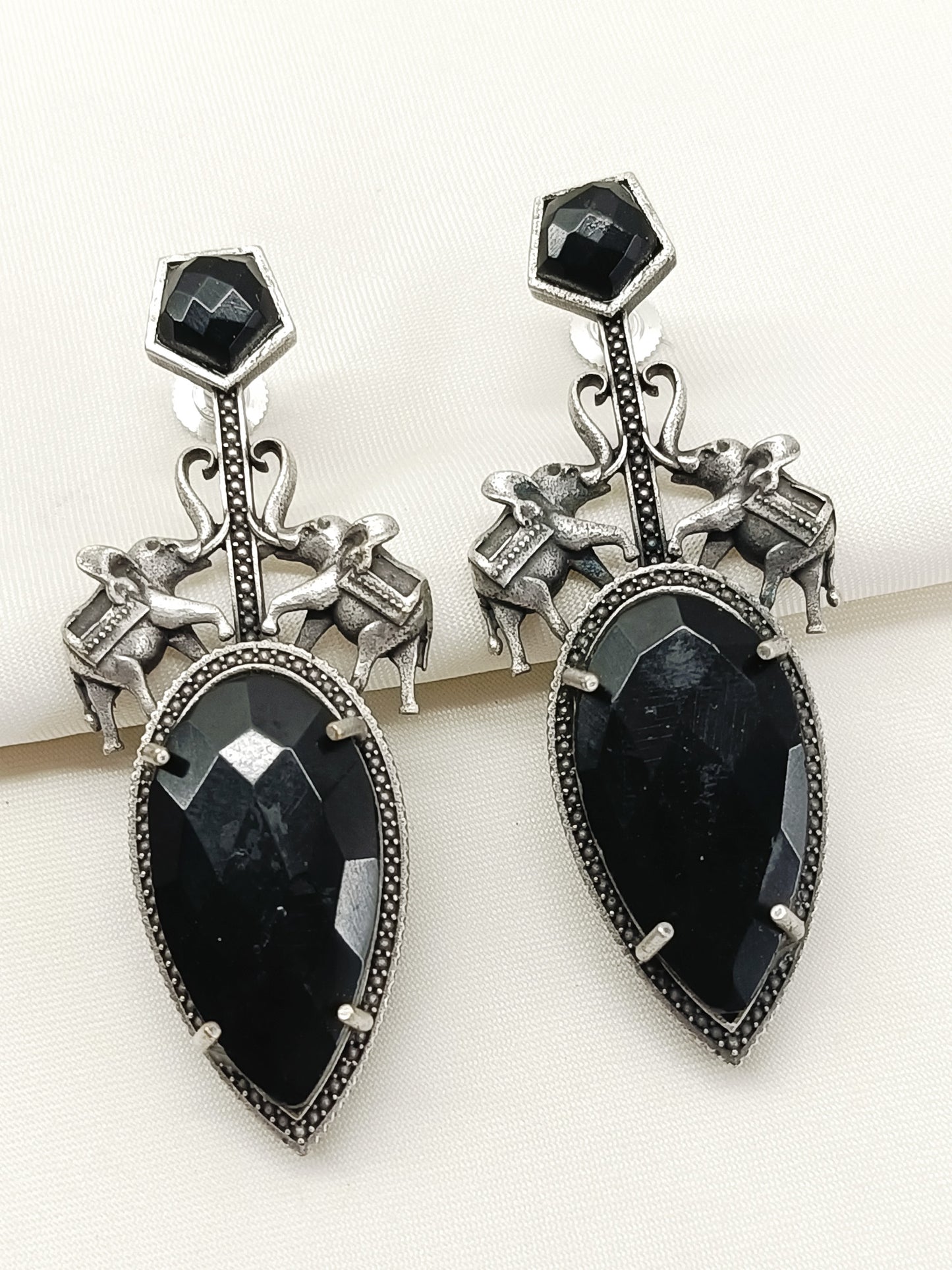 Wamil Black Oxidized Earring