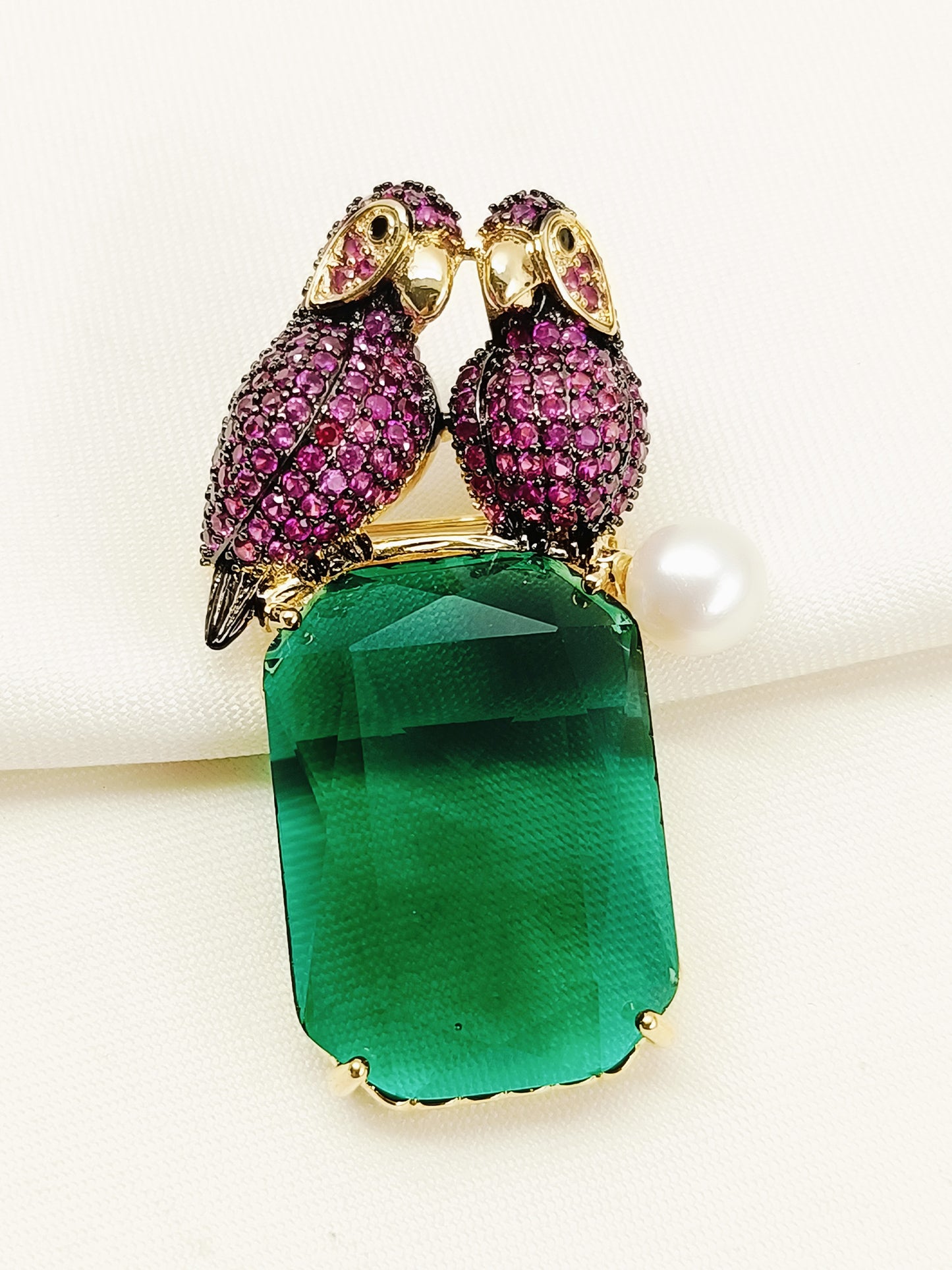 Anuruddh R&G Birds Brooch