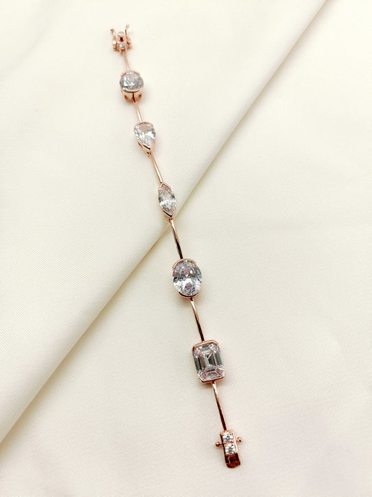 Aishwarya White American Diamond Bracelet