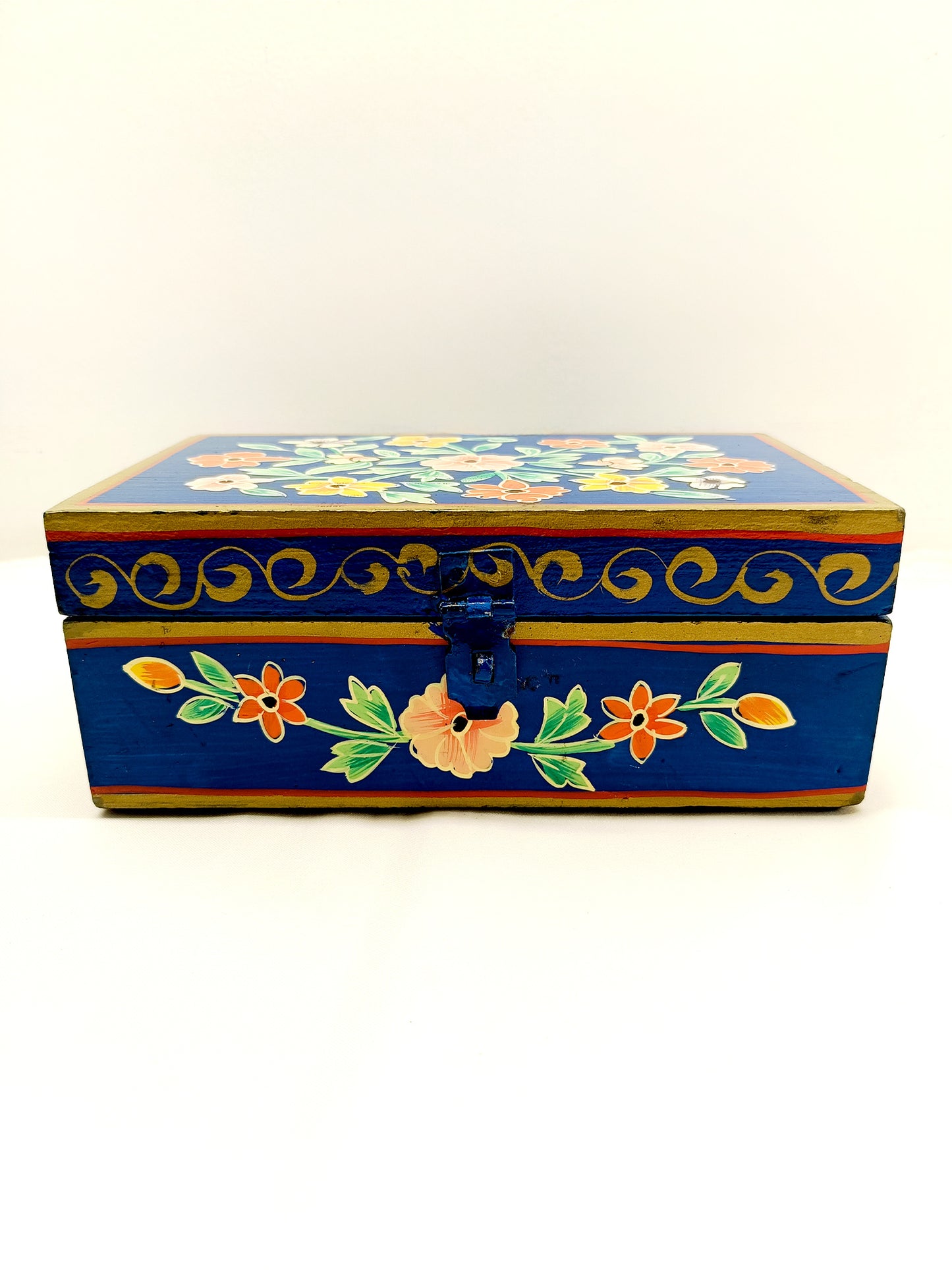 Kanchoi Bunch Of Flowers Box Fine Painted