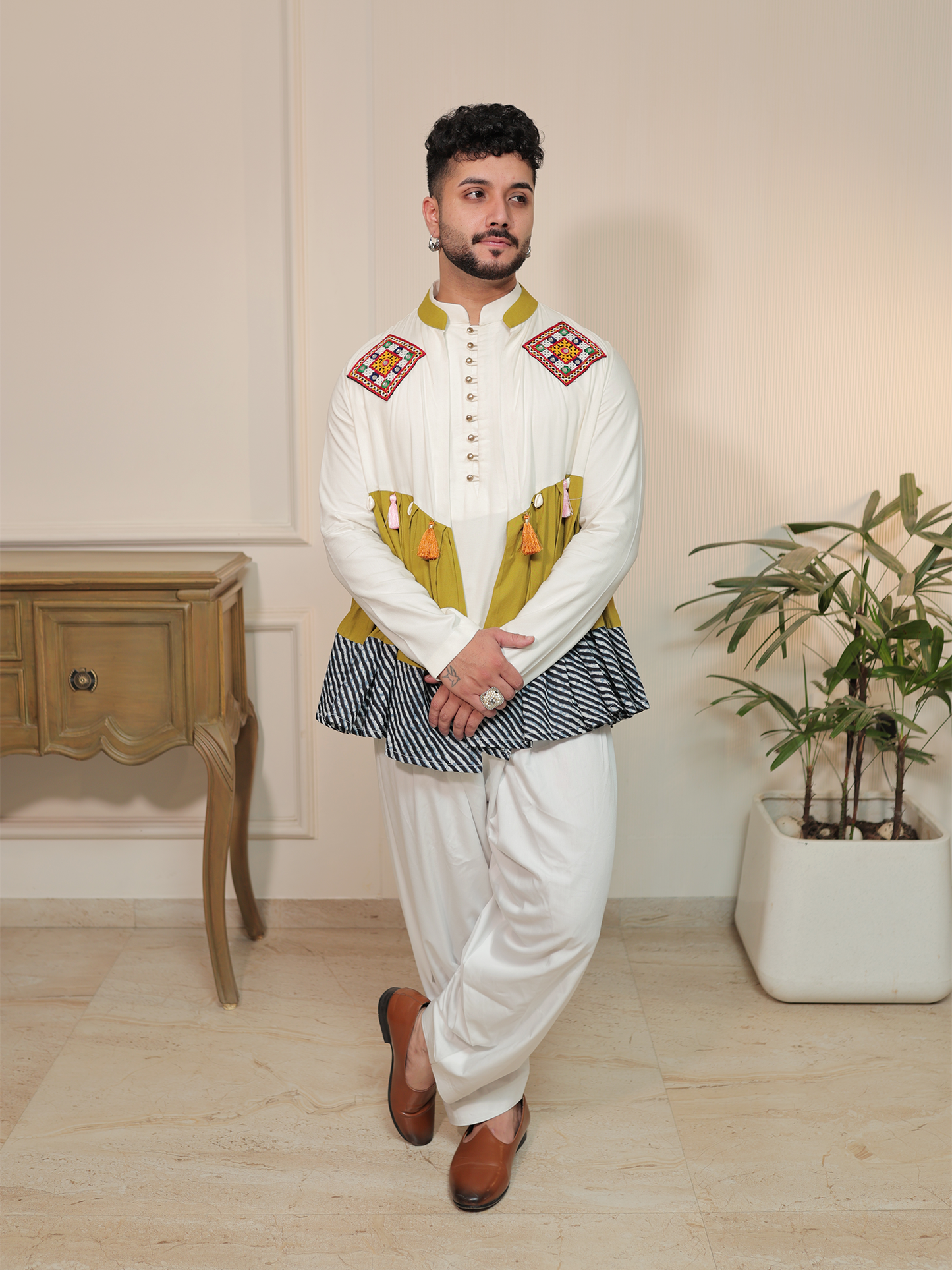 Ayansh Garba Green Kediya Jacket Set.