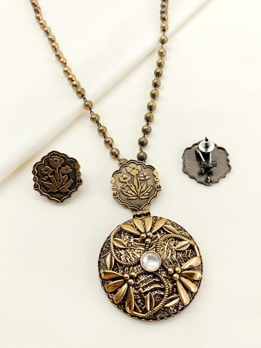 Seher Antique Gold Oxidized Pendant Set