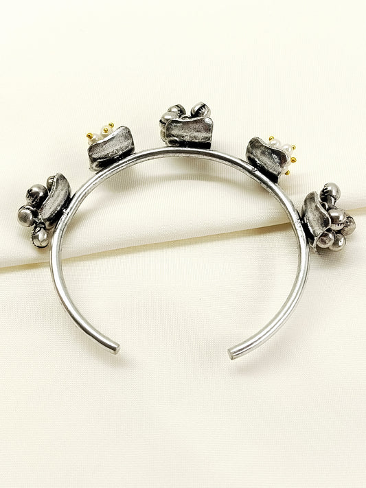 Raya White Pearl Oxidized Bracelet