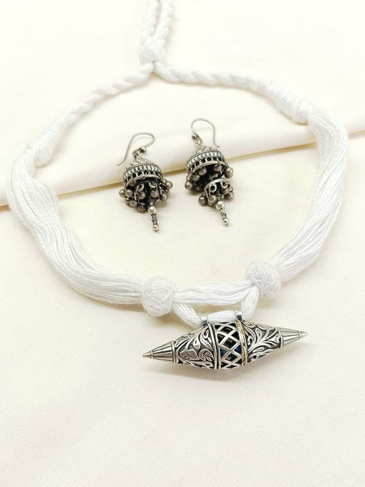 Sammi White Oxidized Necklace Set