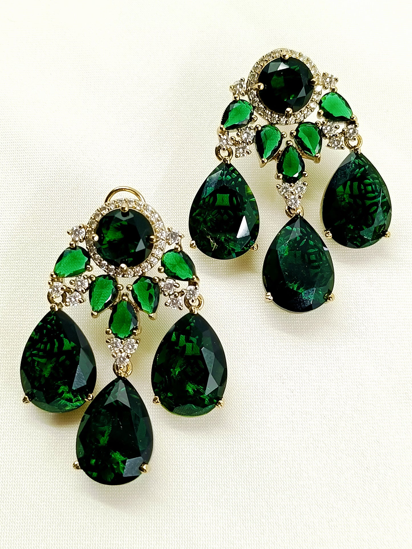 Rosalie Green Victorian Earring