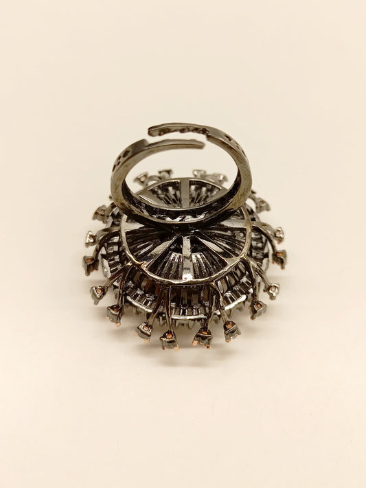 Waheeda White Victorian Finger Ring