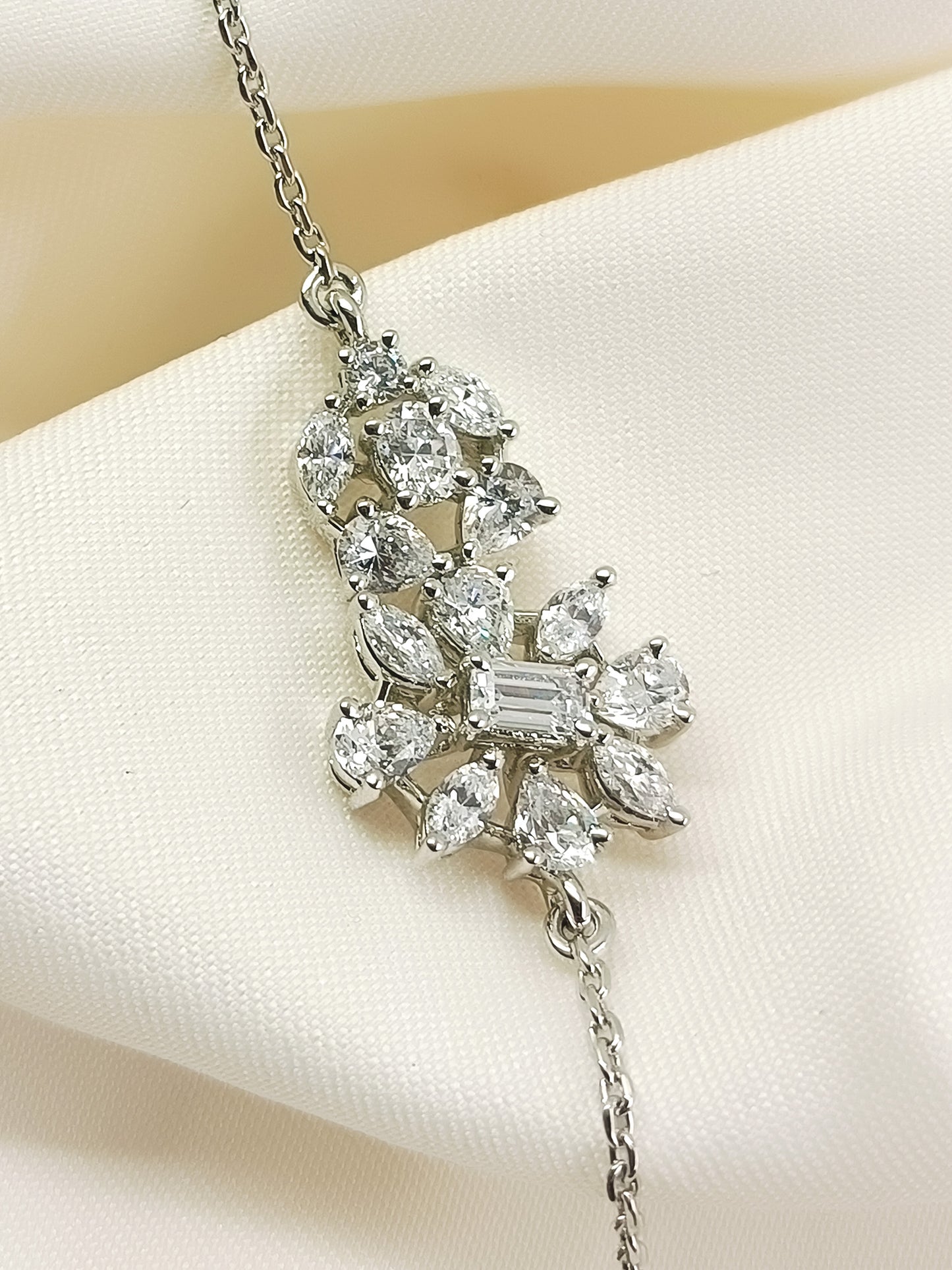 Chaya White 92.5 Silver American Diamond Bracelet