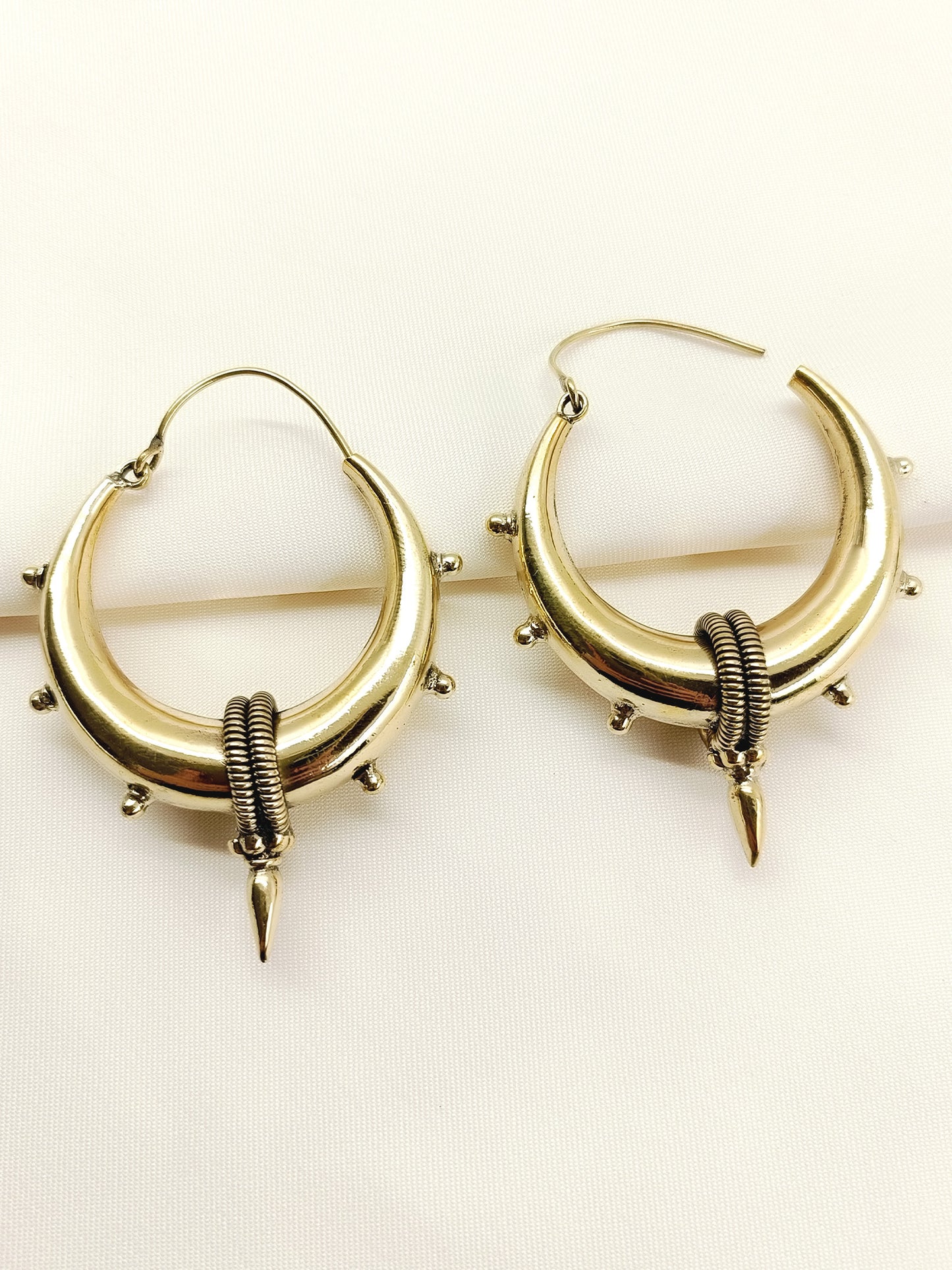 Darshan Golden Men's Earring