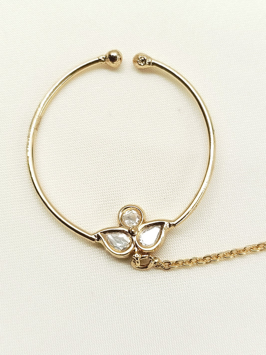 Kabini White Kundan Nath