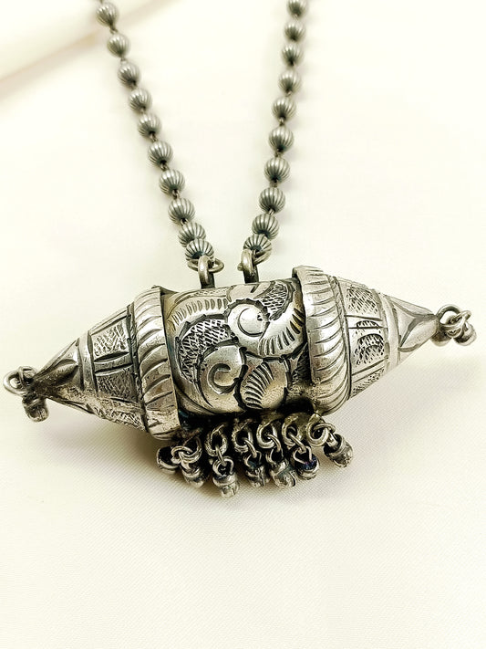 Tehreem Plain Men's Neckpiece