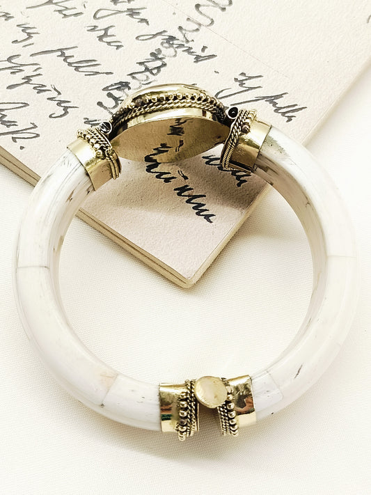 Harshiyi White Bone Bracelet