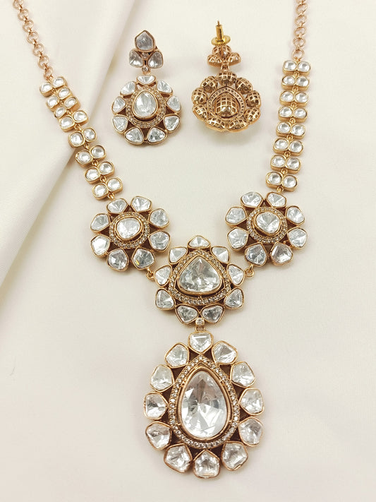 Vishnupriya White Kundan Necklace Set