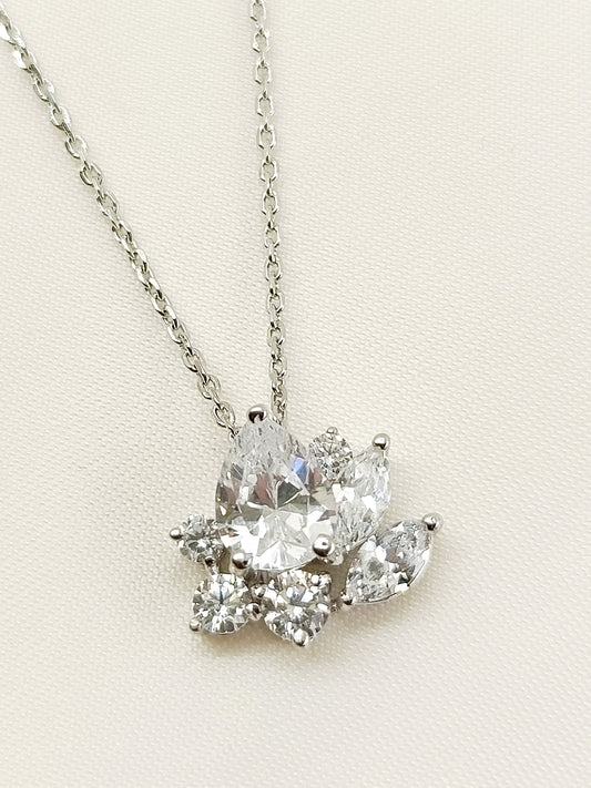 Moni 92.5 Silver Swarovski Stone Pendal