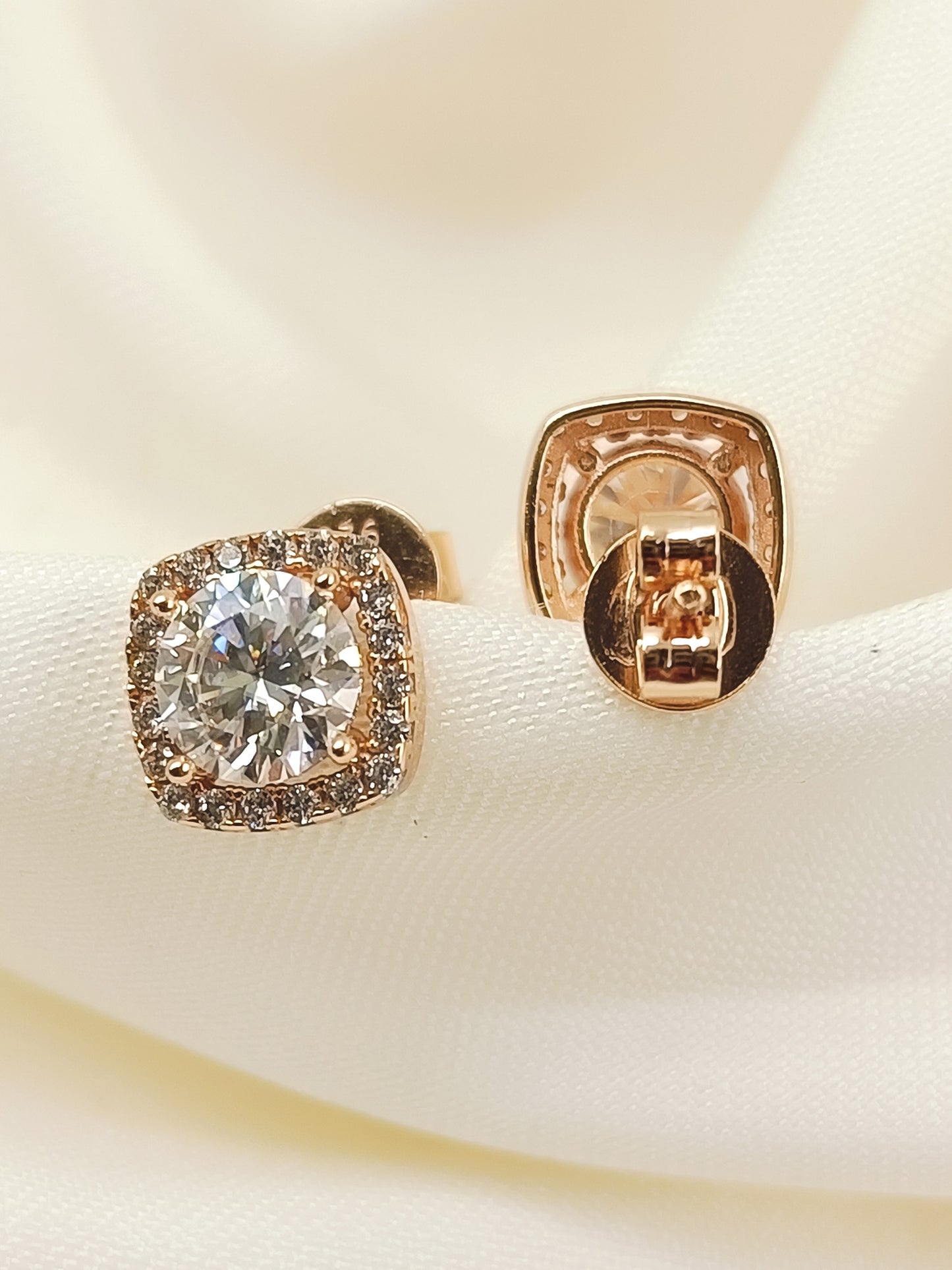Aadhyavi 92.5 Silver American Diamond Tops