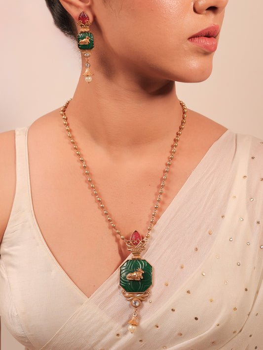 Varnika R & G Antique Pendant Set