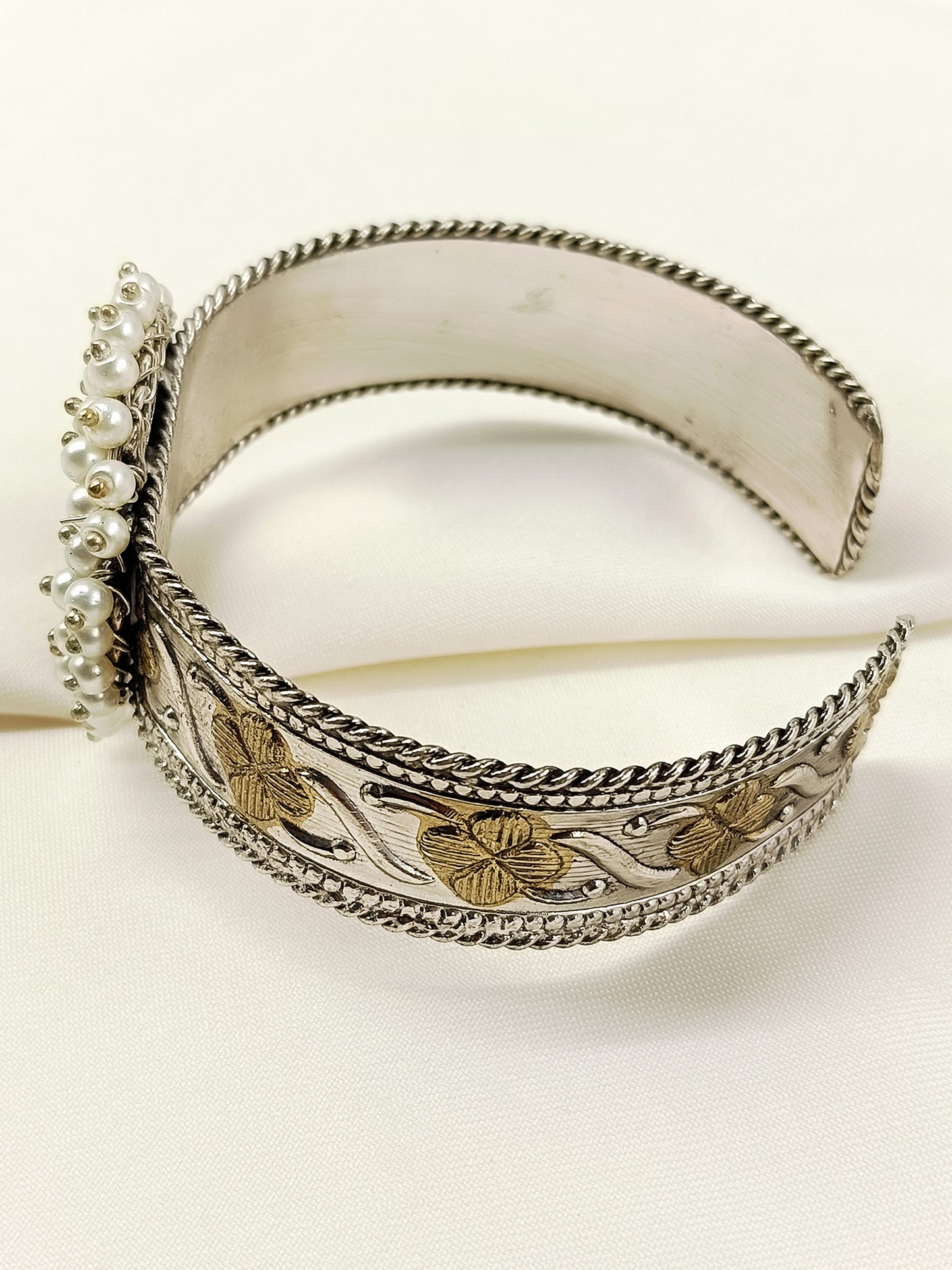 Mrinali Dual Tone Oxidized Bracelet