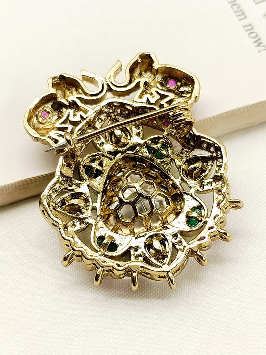 Niyansh R&G Men's Brooch