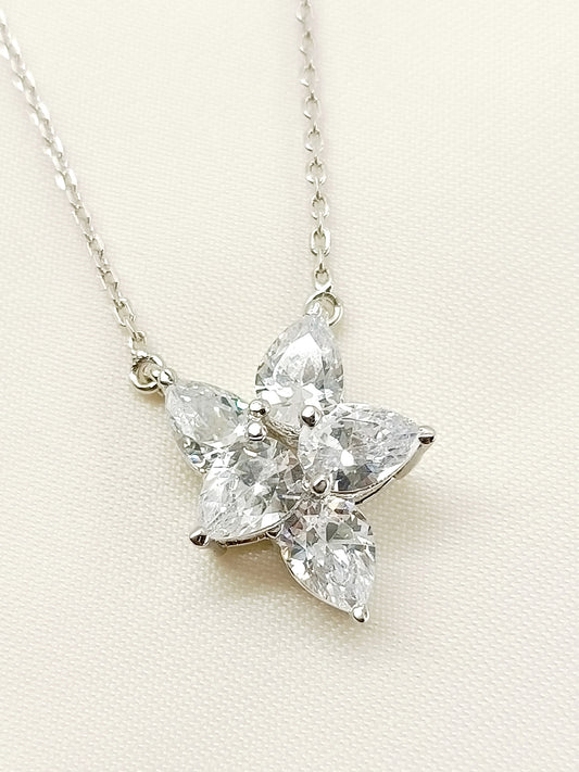 Zamila 92.5 Silver Swarovski Stone Pendal