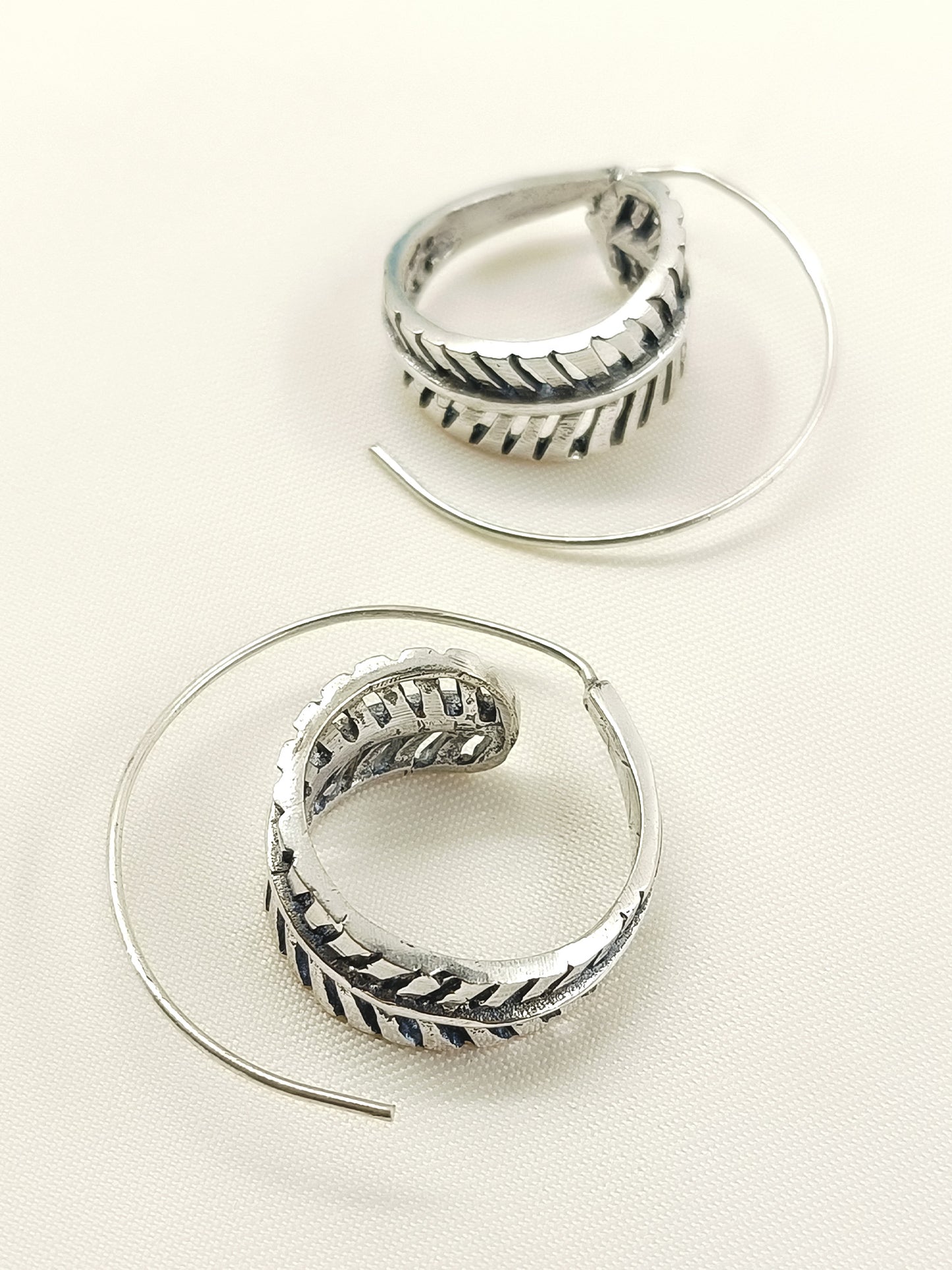 Ishnoor Silver Men's Earrings