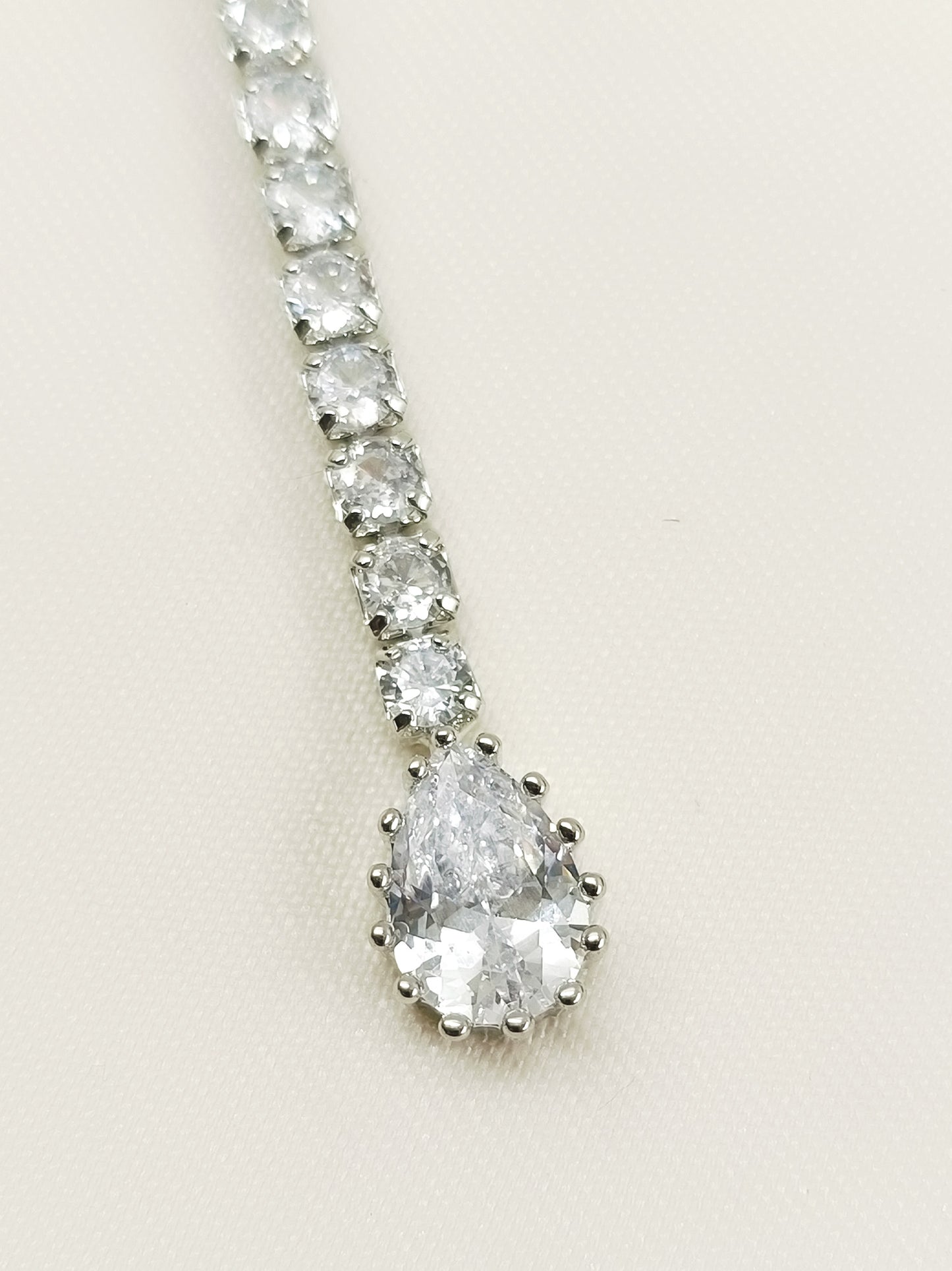 Eila White American Diamond Teeka