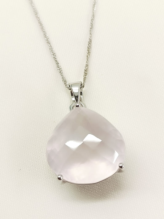 Xamiya Baby Pink 92.5 Silver Rose Quartz Crystal Pendal