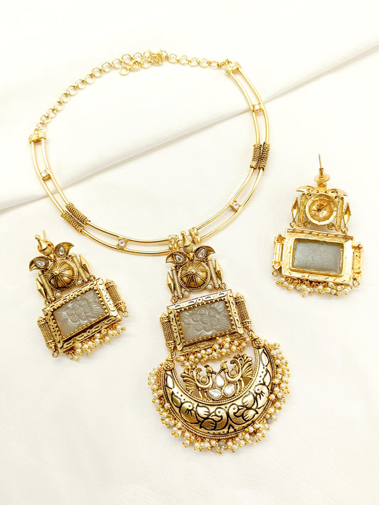 Asfiya Grey Boutique Necklace Set