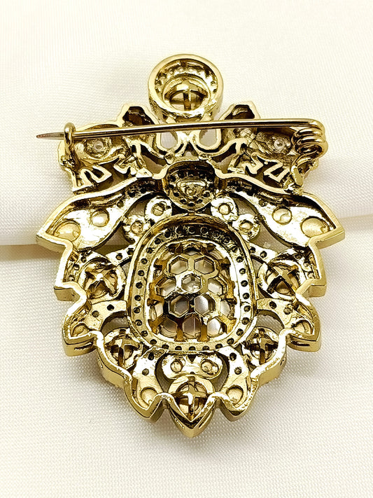 Elvian White Elephant Men's Brooch