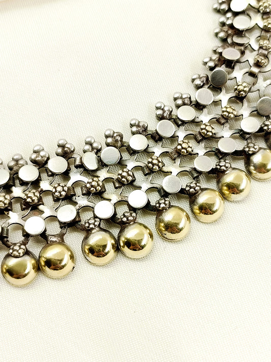 Driti Plain Oxidized Neckpiece