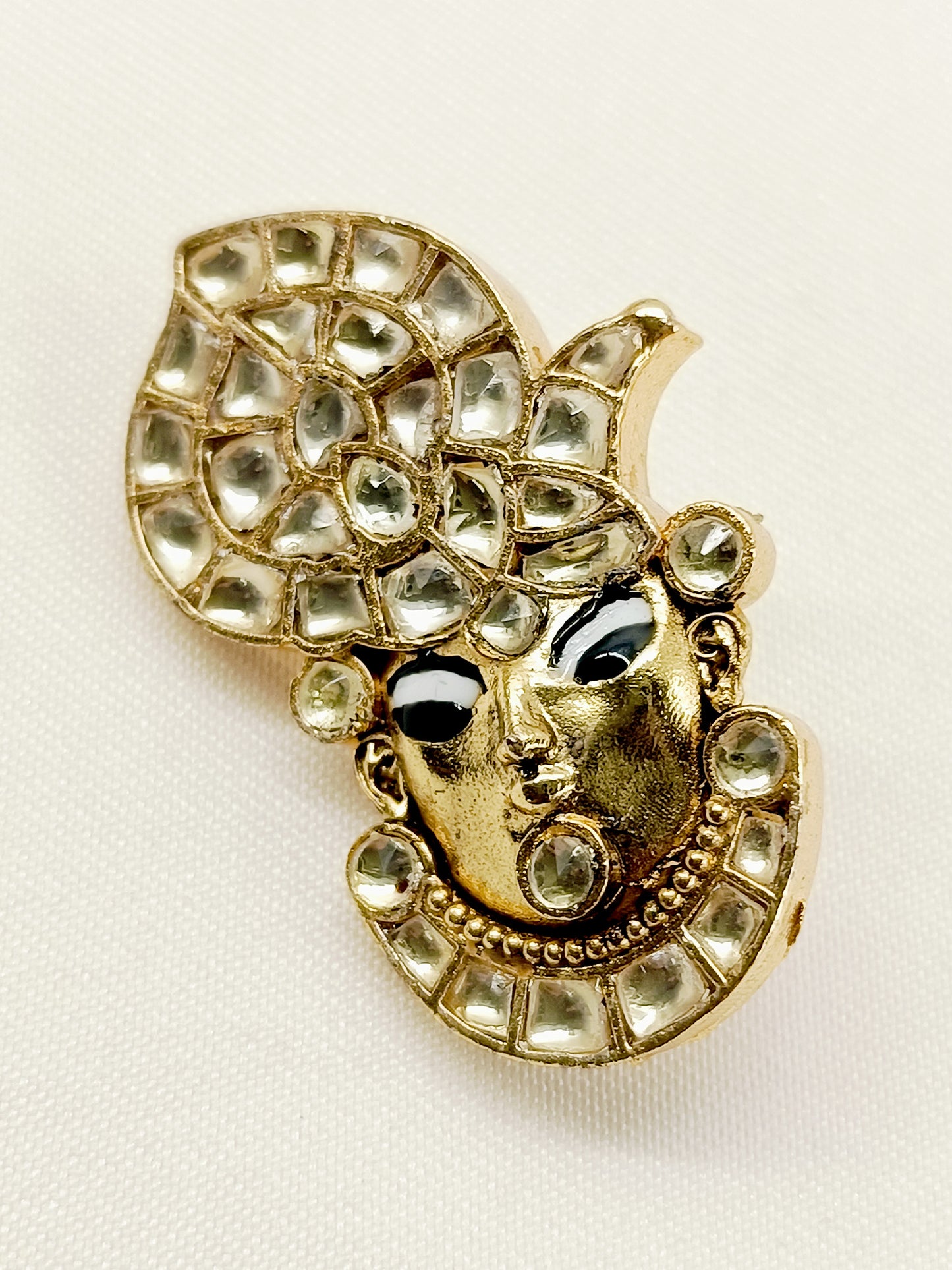 Rashmita White Shrinath Ji Brooch