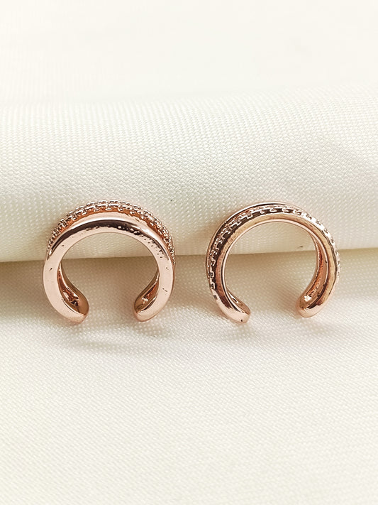 Giya White American Diamond Earcuff