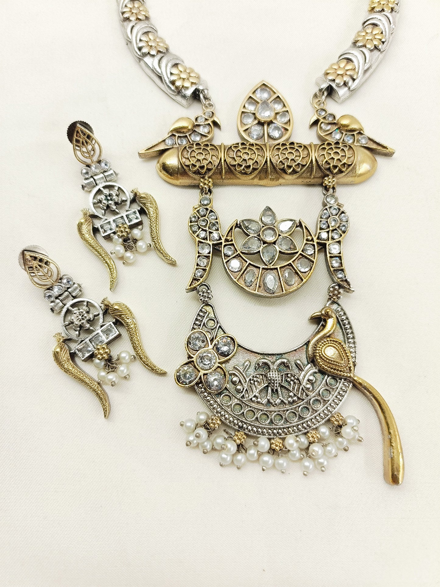 Yutika White Oxidized Hasli Styled Necklace Set