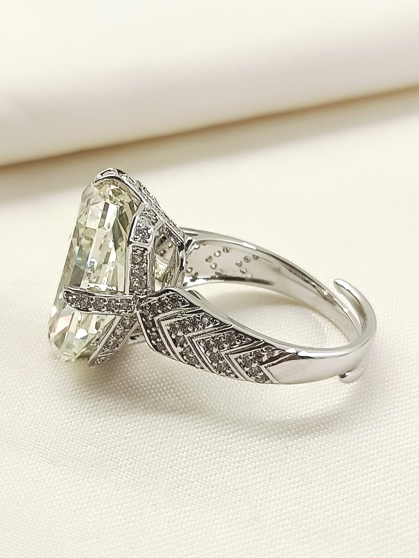 Kiaan White American Diamond Finger Ring