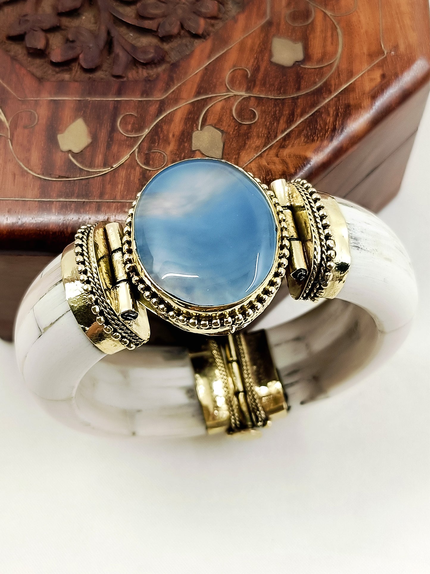 Aarun Sky Blue Bone Men's Bracelet